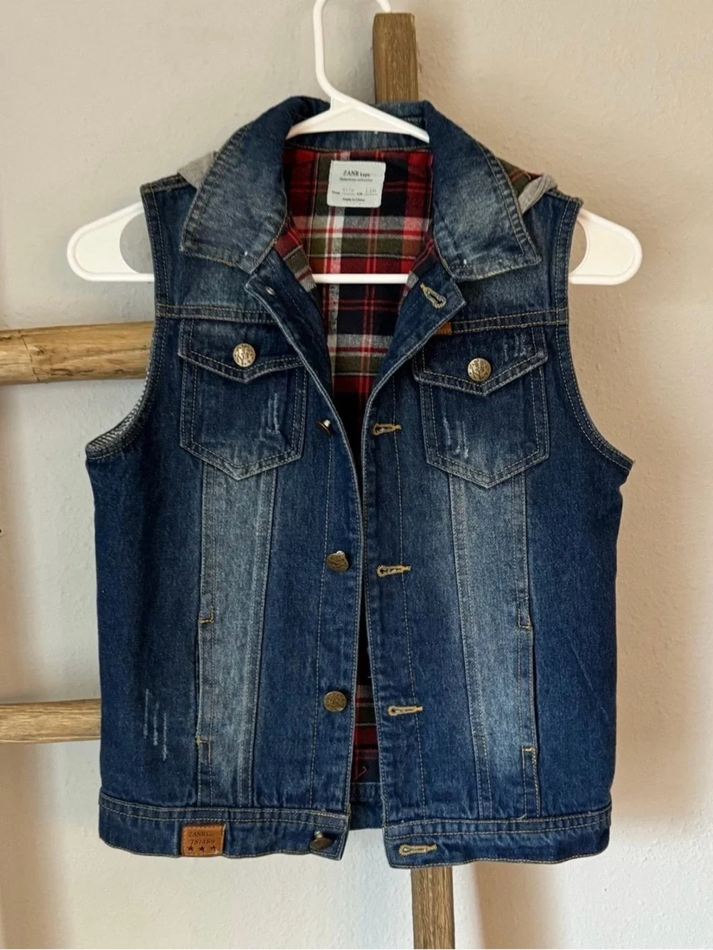 Zanr outerwear collection Like new kids button Up   hooded sleeveless denim jean